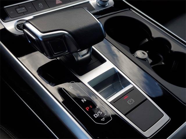 Photo of 2021 Carrara White Audi Q7