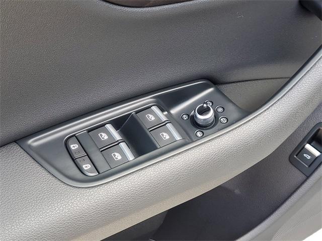 Photo of 2021 Carrara White Audi Q7