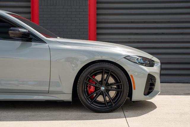 Photo of 2022 Brooklyn Gray Metallic BMW M440