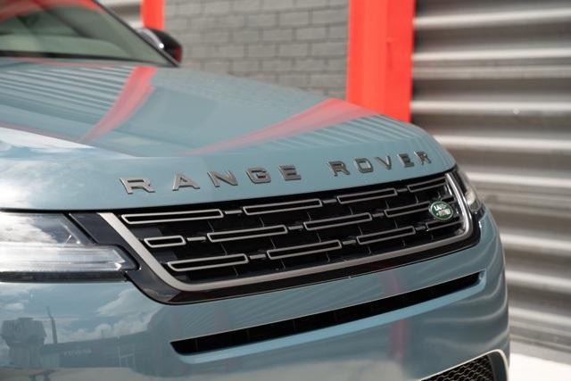 Photo of 2024 Tribeca Blue Land Rover Range Rover Evoque