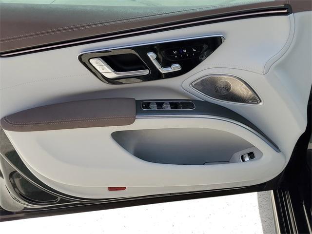 Photo of 2023 Obsidian Black Metallic Mercedes-Benz EQS 450+