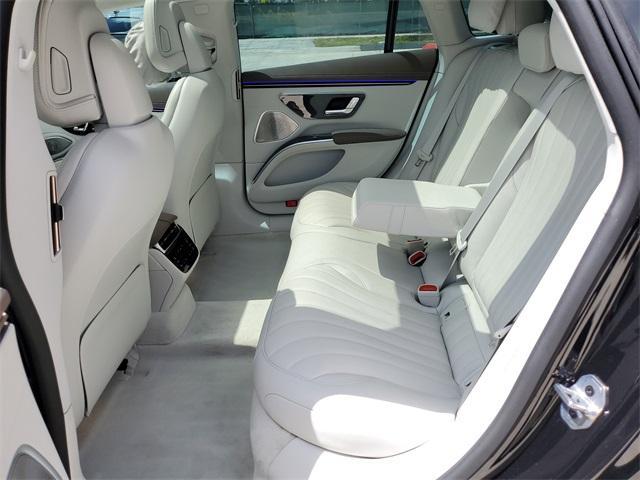 Photo of 2023 Obsidian Black Metallic Mercedes-Benz EQS 450+
