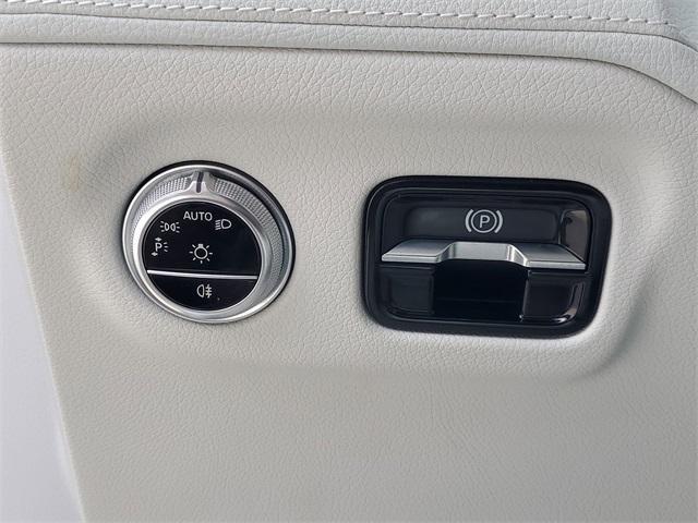 Photo of 2023 Obsidian Black Metallic Mercedes-Benz EQS 450+