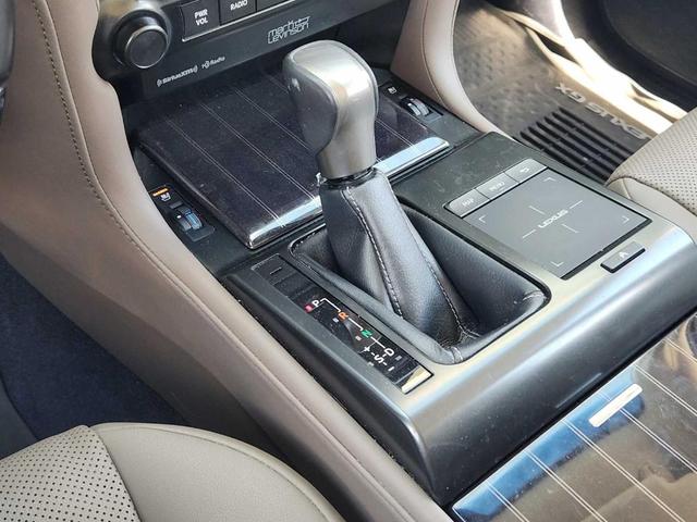 Photo of 2022 Starfire Pearl Lexus GX 460