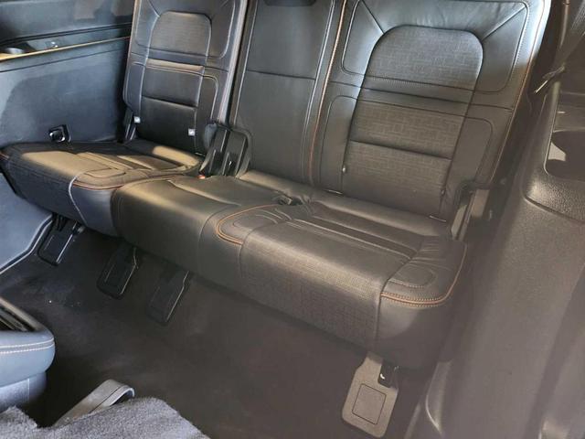 Photo of 2023 Metallic Lincoln Navigator