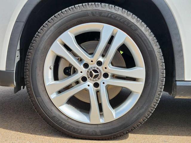 Photo of 2018 Polar White Mercedes-Benz GLA 250