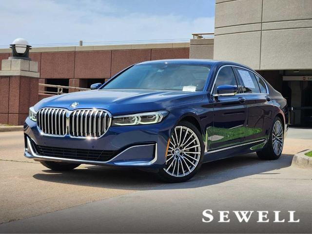 2022 BMW 740