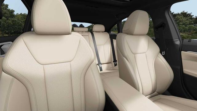 Photo of 2025 Mineral White Metallic BMW i4 Gran Coupe
