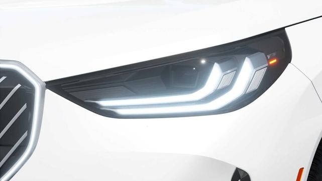 Photo of 2026 Mineral White Metallic BMW X3