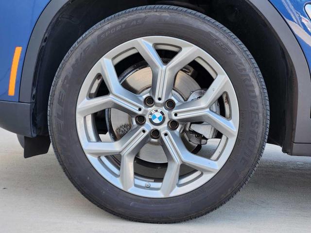 Photo of 2022 Phytonic Blue Metallic BMW X3