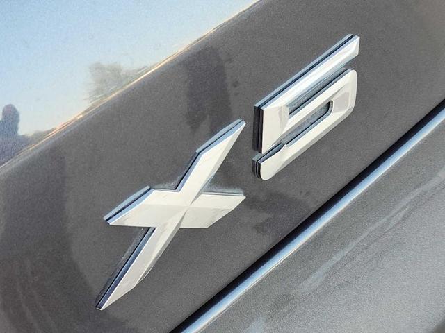 Photo of 2022 Metallic BMW X5