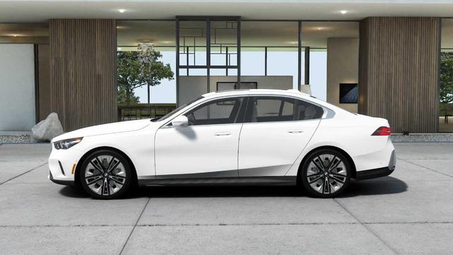 Photo of 2026 Alpine White BMW 530