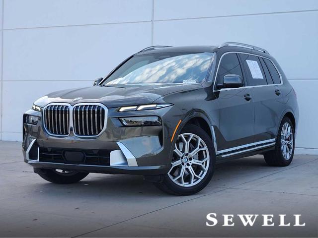 2023 BMW X7