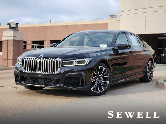 2022 BMW 740