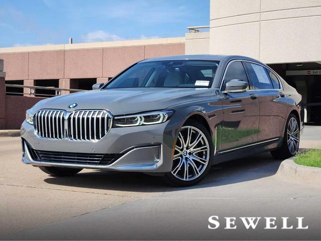 2022 BMW 740