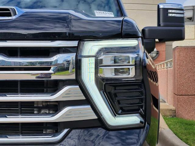 Photo of 2024 Black Chevrolet Silverado 2500