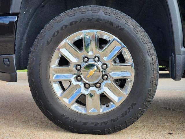 Photo of 2024 Black Chevrolet Silverado 2500