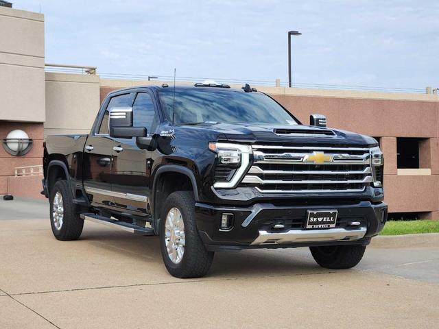 Photo of 2024 Black Chevrolet Silverado 2500