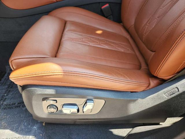 Photo of 2023 Flamenco Red Metallic BMW X6