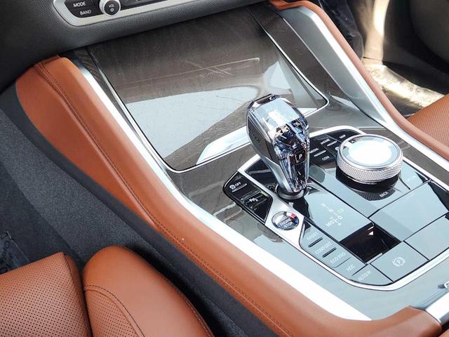 Photo of 2023 Flamenco Red Metallic BMW X6