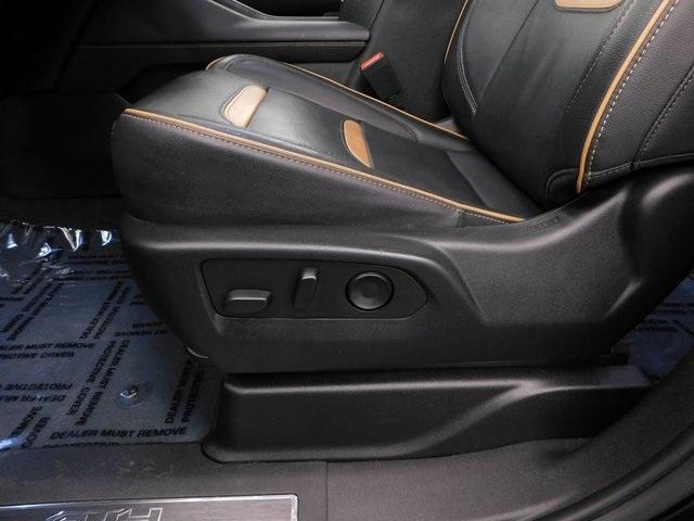 Photo of 2023 Onyx Black GMC Yukon XL