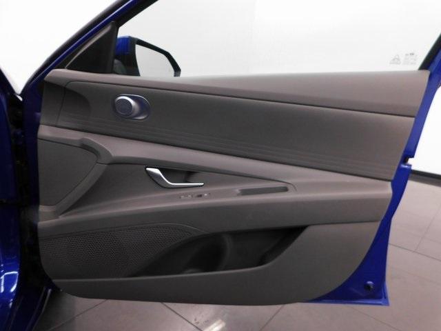 Photo of 2024 Intense Blue Hyundai ELANTRA