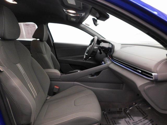 Photo of 2024 Intense Blue Hyundai ELANTRA