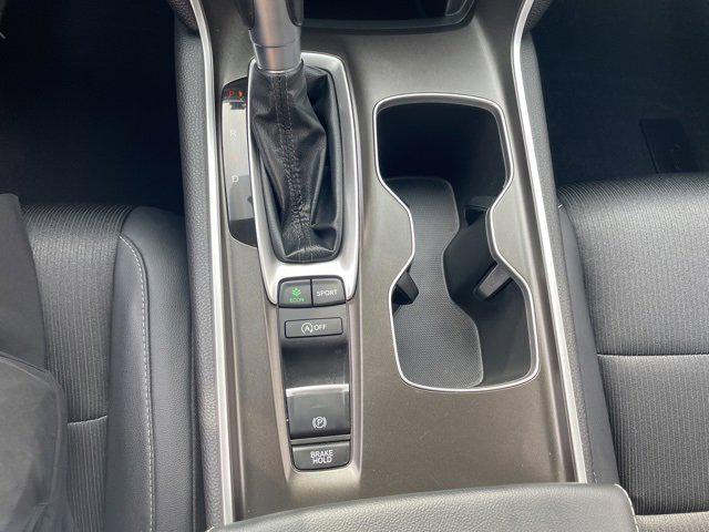 Photo of 2022 Platinum White Pearl Honda Accord