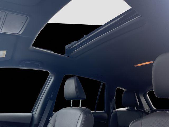 Photo of 2023 Sonic Gray Pearl Honda Passport