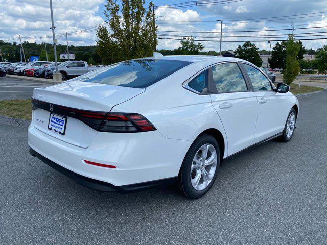 Photo of 2025 Platinum White Pearl Honda Accord