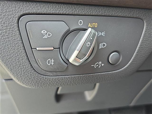 Photo of 2025 Chronos Gray Metallic Audi Q5