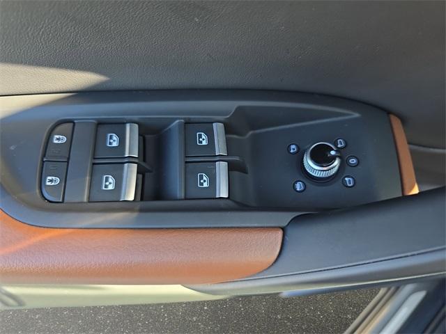 Photo of 2025 Daytona Gray Pearl Effect Audi Q5