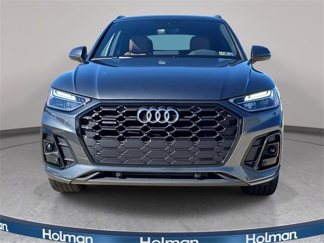 Photo of 2025 Daytona Gray Pearl Effect Audi Q5