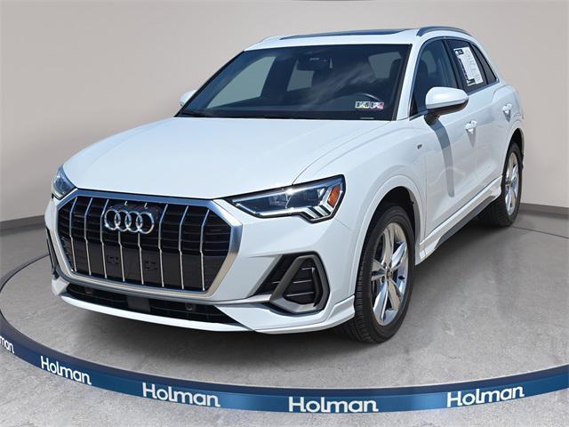 Photo of 2024 Glacier White Metallic Audi Q3