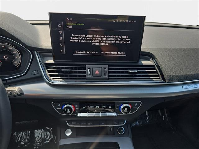 Photo of 2025 Florett Silver Metallic Audi Q5