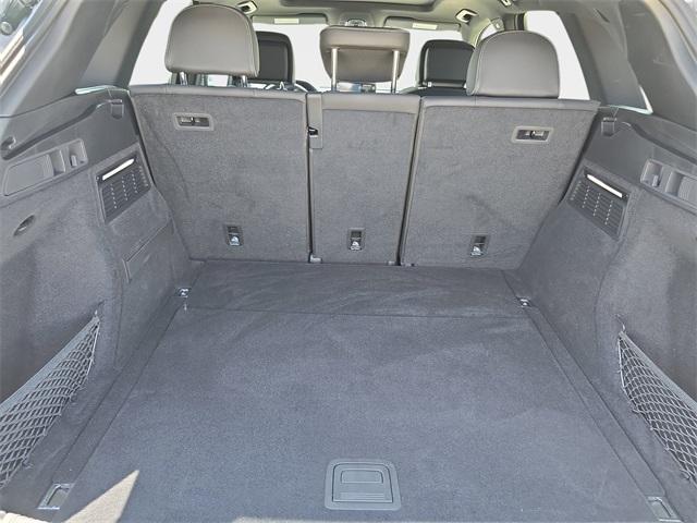 Photo of 2025 Florett Silver Metallic Audi Q5