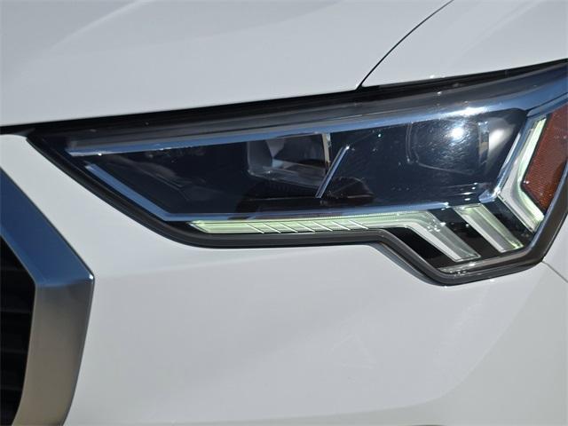 Photo of 2025 Arkona White Audi Q3