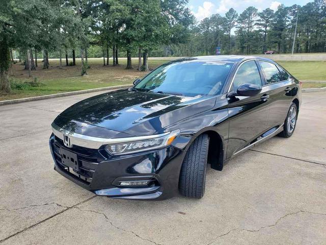 Photo of 2018 Crystal Black Pearl Honda Accord