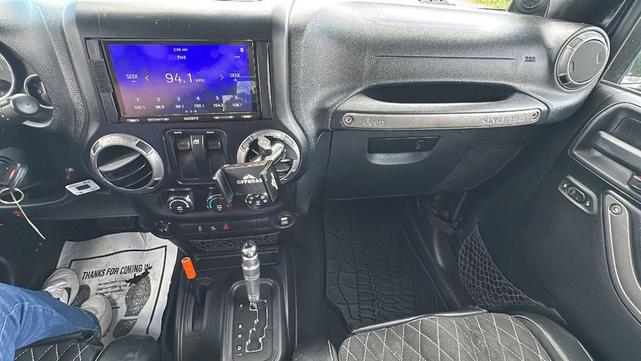 Photo of 2012 Black Clearcoat Jeep Wrangler