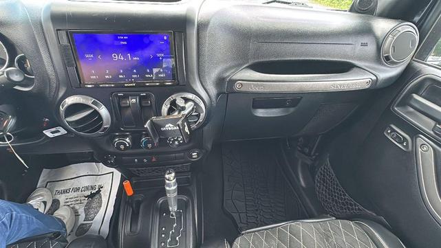 Photo of 2012 Black Clearcoat Jeep Wrangler