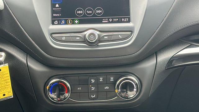 Photo of 2021 Iridescent Pearl Tricoat Chevrolet Trailblazer