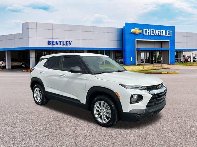 Photo of 2021 Iridescent Pearl Tricoat Chevrolet Trailblazer
