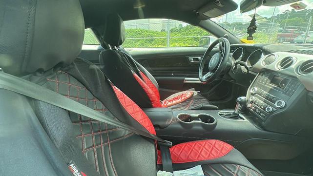 Photo of 2023 Oxford White Ford Mustang