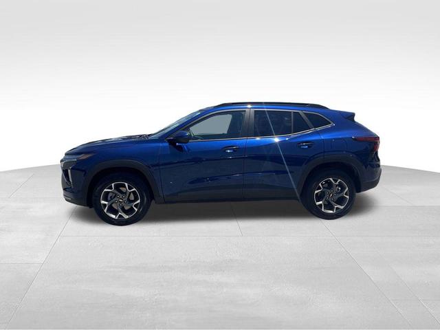 Photo of 2024 Blue Glow Metallic Chevrolet Trax