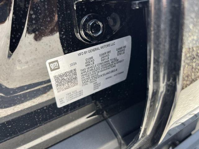 Photo of 2025 Black Chevrolet Silverado EV