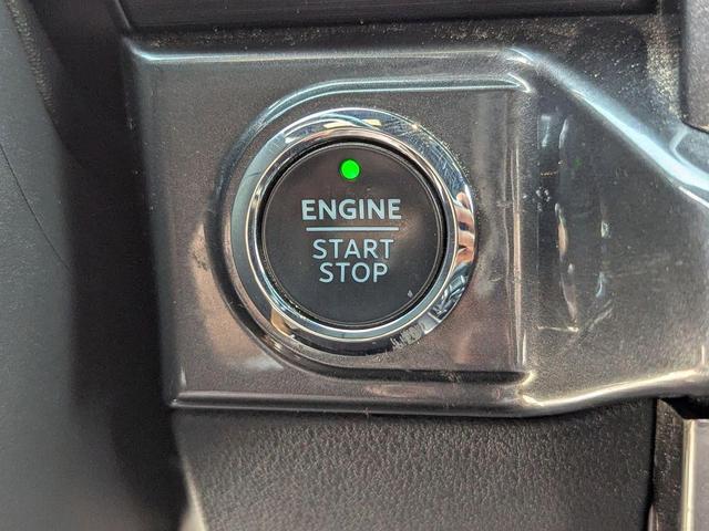 Photo of 2022 Oxford White Ford F-150