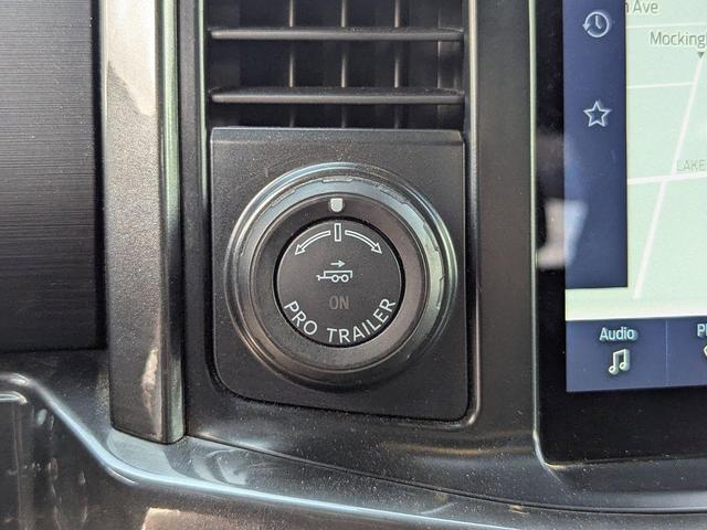 Photo of 2022 Oxford White Ford F-150