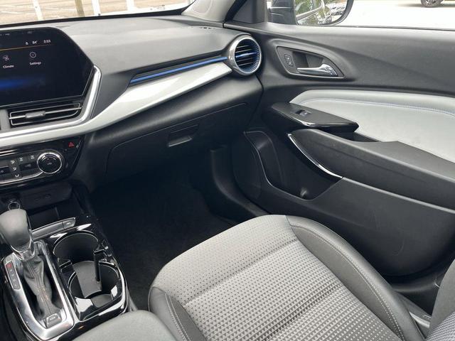 Photo of 2024 Mosaic Black Metallic Chevrolet Trax