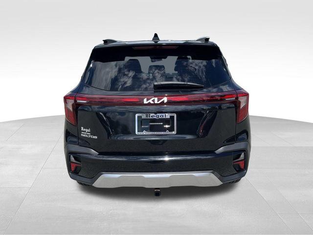 Photo of 2024 Fusion Orange Kia Seltos