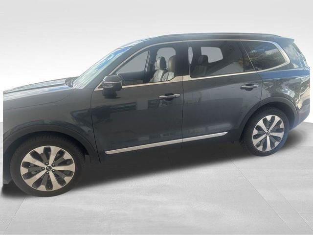 Photo of 2021 Gravity Gray Kia Telluride